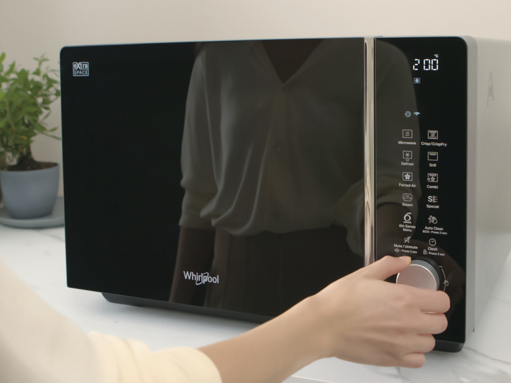 Whirlpool ExtraSpace microgolfoven