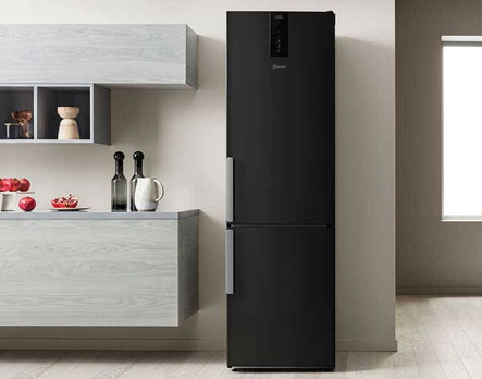 KÜHL- / GEFRIERKOMBINATIONEN MIT DUAL COOL TOTAL NO FROST TECHNOLOGIE