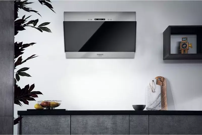 La pulizia della cappa da cucina