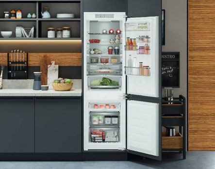 TOTAL NO FROST EINBAU-KÜHL-/ GEFRIERKOMBINATIONEN