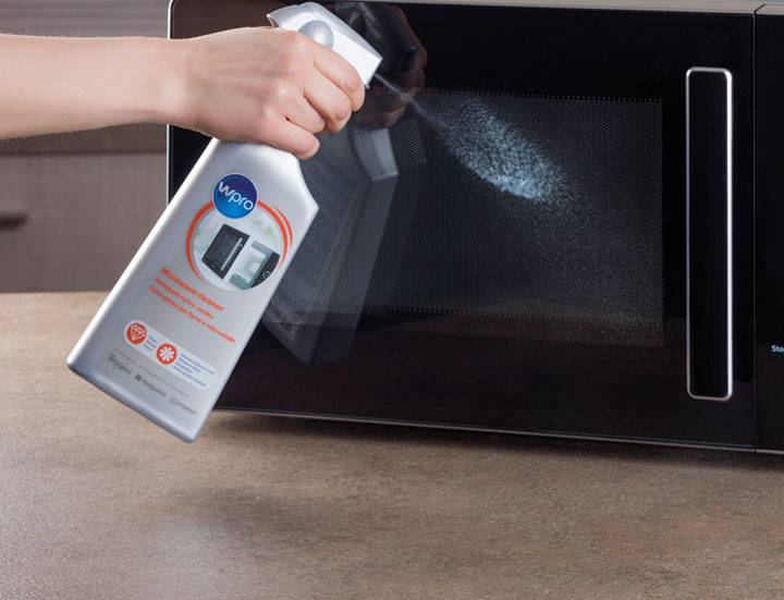 Mikrowelle reinigen