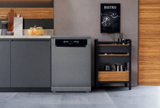 FREISTEHENDE <br>GESCHIRRSPÜLER