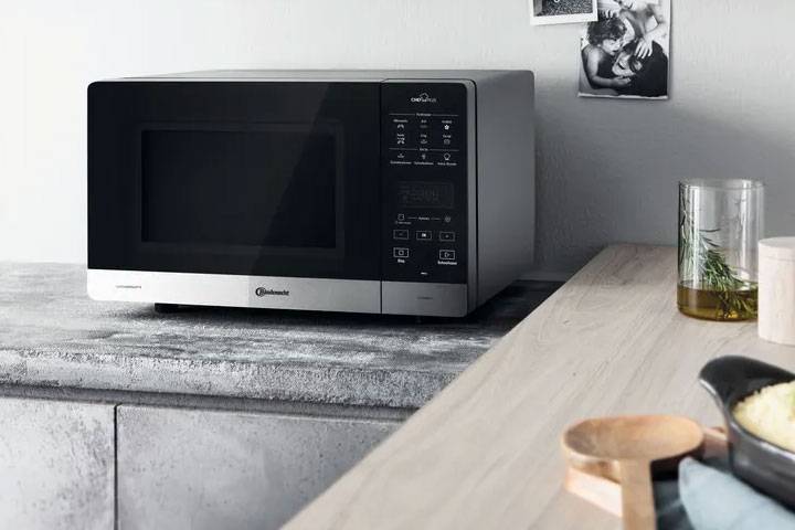 9. Mikrowelle mit CrispFry Funktion