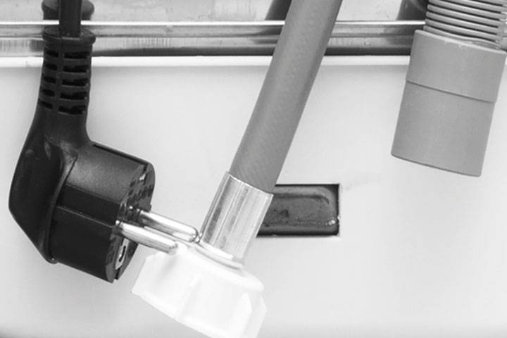 Schritt 1: Anschlüsse überprüfen