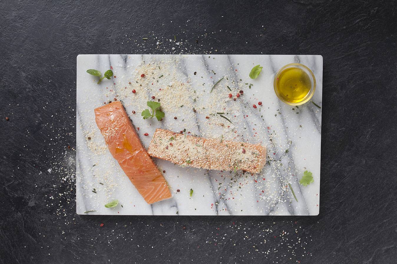 Gegrillter Lachs Mit Knusprigen Krautern Bauknecht De