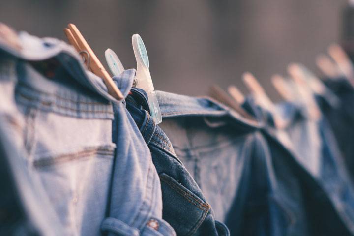 Jeans waschen: Welches Programm ist das richtige?