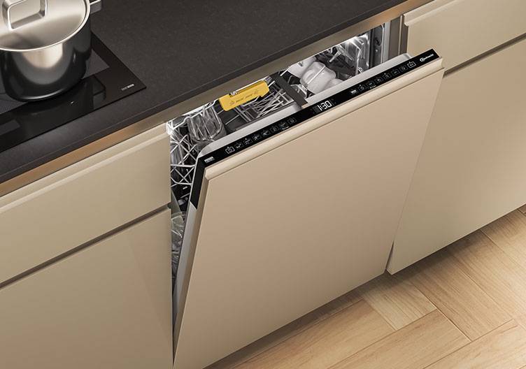 TÜRSYSTEME UND MONTAGE BEI EINBAU-GESCHIRRSPÜLERN