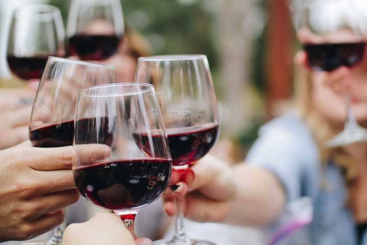 Rotweinflecken entfernen