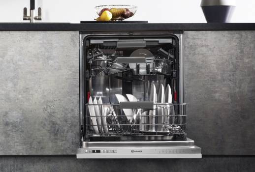 Spülmaschine reinigen