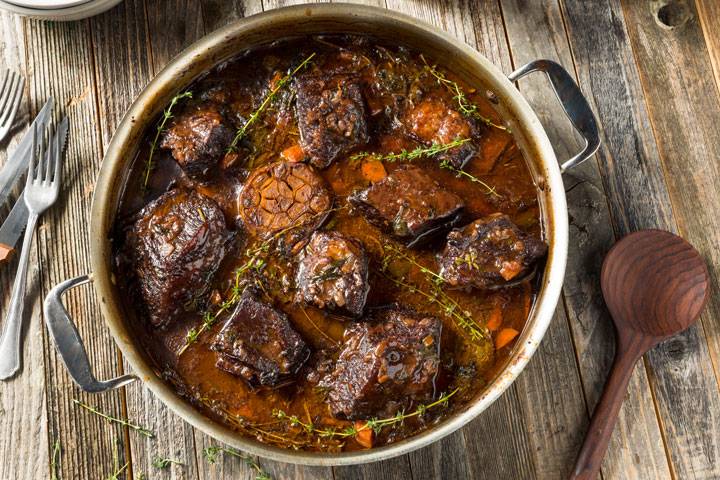 RICHTIG SCHMOREN – SO GELINGT ES OPTIMAL