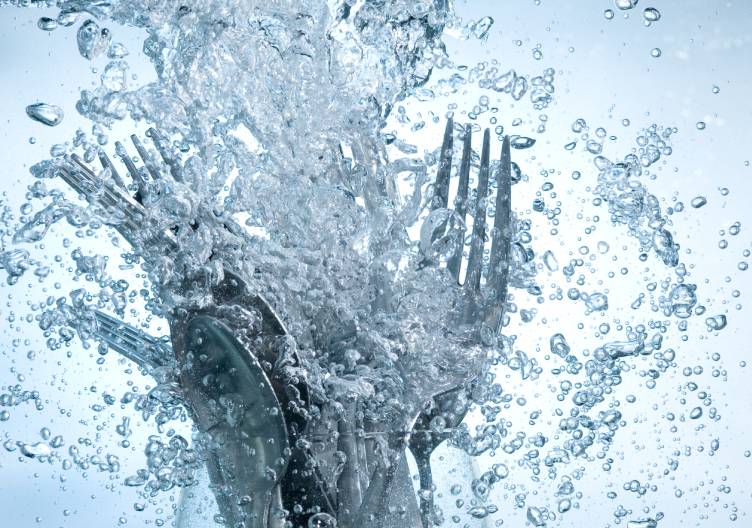 Wasserverbrauch der Spülmaschine – So holen Sie das meiste aus einem Spülgang heraus