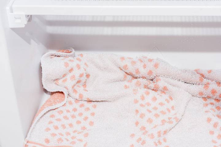 Gefrierschrank abtauen: Strom und Wasser