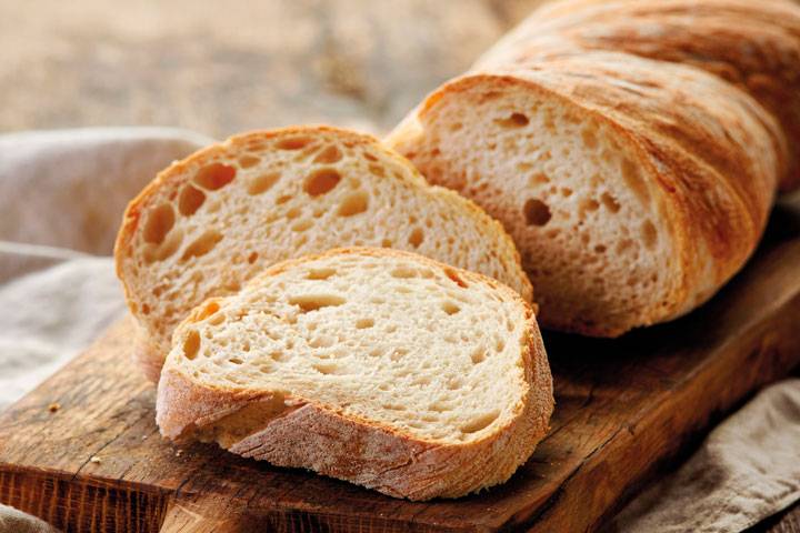 Küchen-Lifehack Nr. 7: Der Hunger ruft? Brot schnell auftauen – so geht‘s