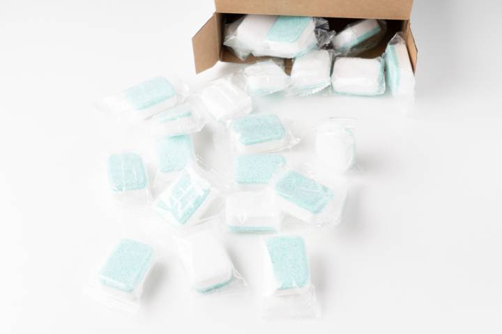 VERFÄRBTE WÄSCHE MIT GESCHIRRSPÜLTABS ENTFÄRBEN