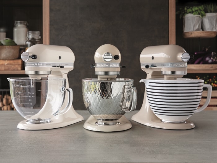 Irresistible mixing bowls