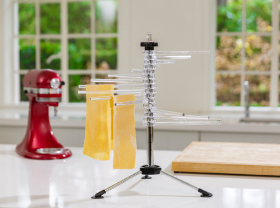 Pasta dryer with lasagna sheets