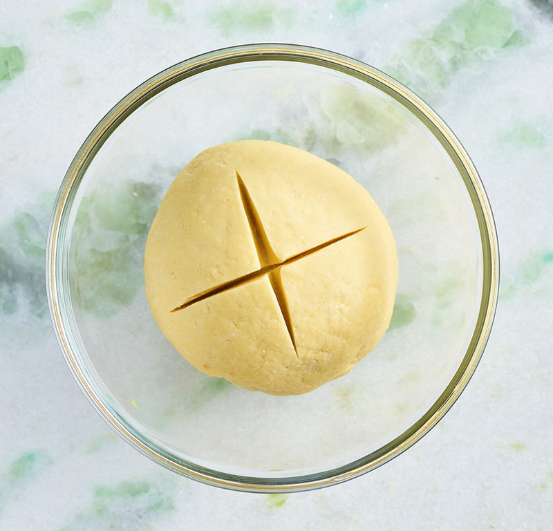 Dough in a glass dish