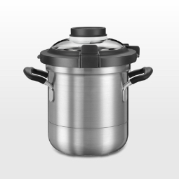 Big enough to make a delicious home-cooked meal for your family. Even the bulkiest meats and vegetables can be added at the same time, so you don’t have to use multiple pots.