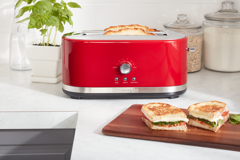 Red toaster long slot 4 slice