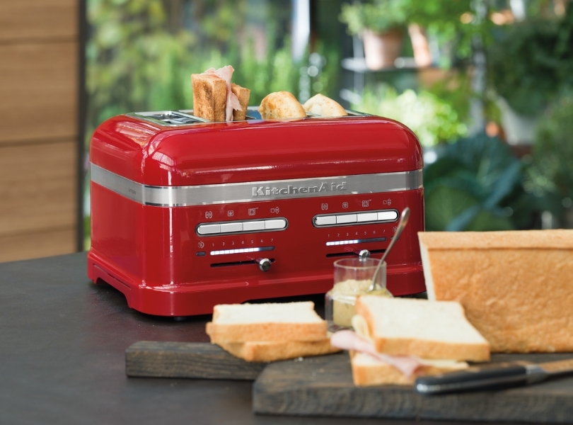 Red toaster 4 slice - Artisan