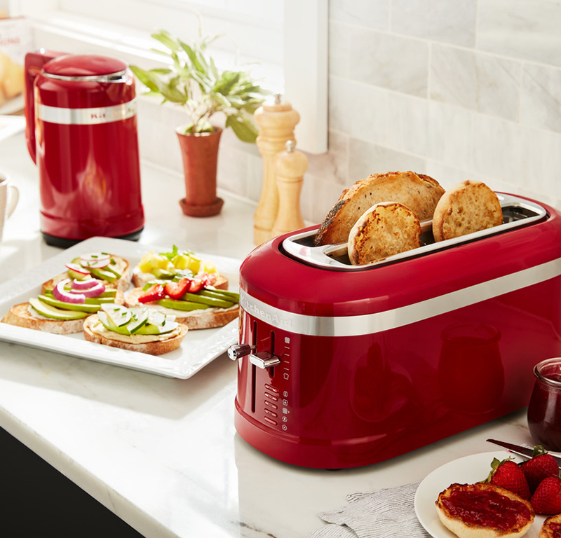 Red toaster long slot 4 slice - Design with red kettle and vegetable toasts