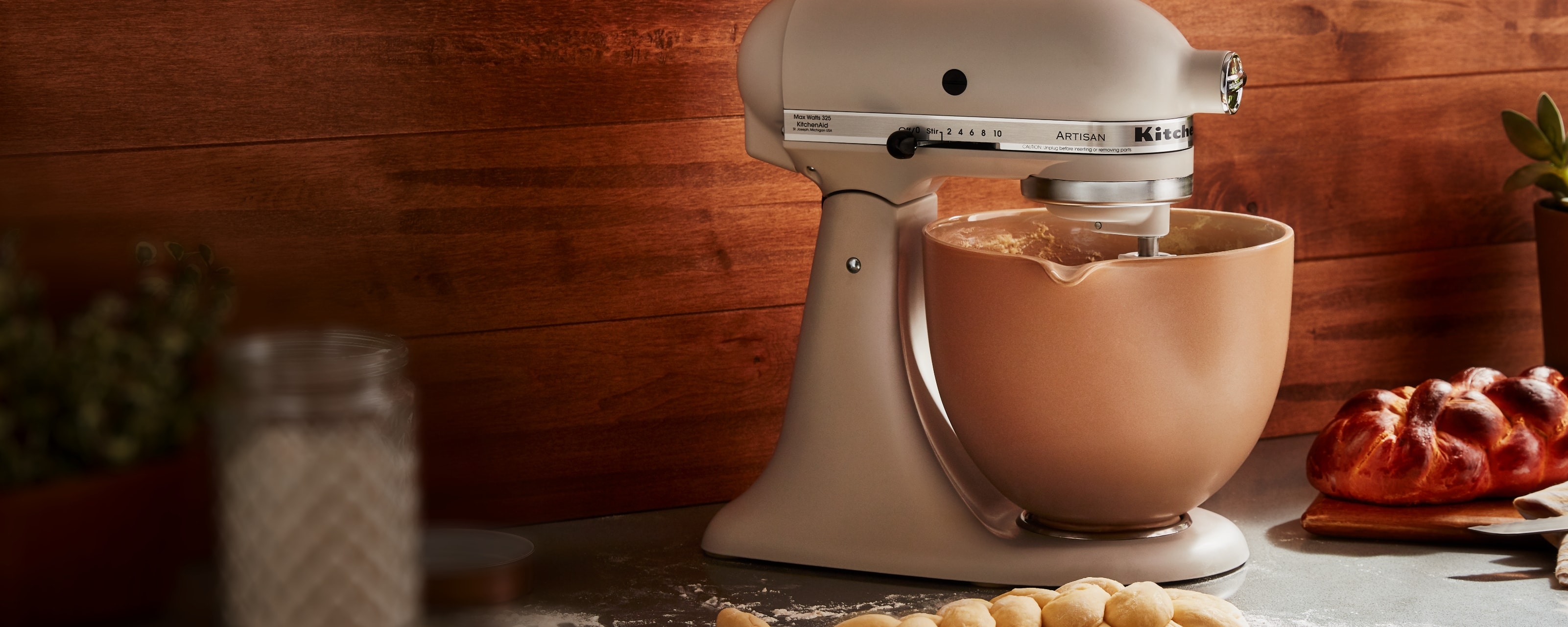 Cream stand mixer with ceramic mixing bowl