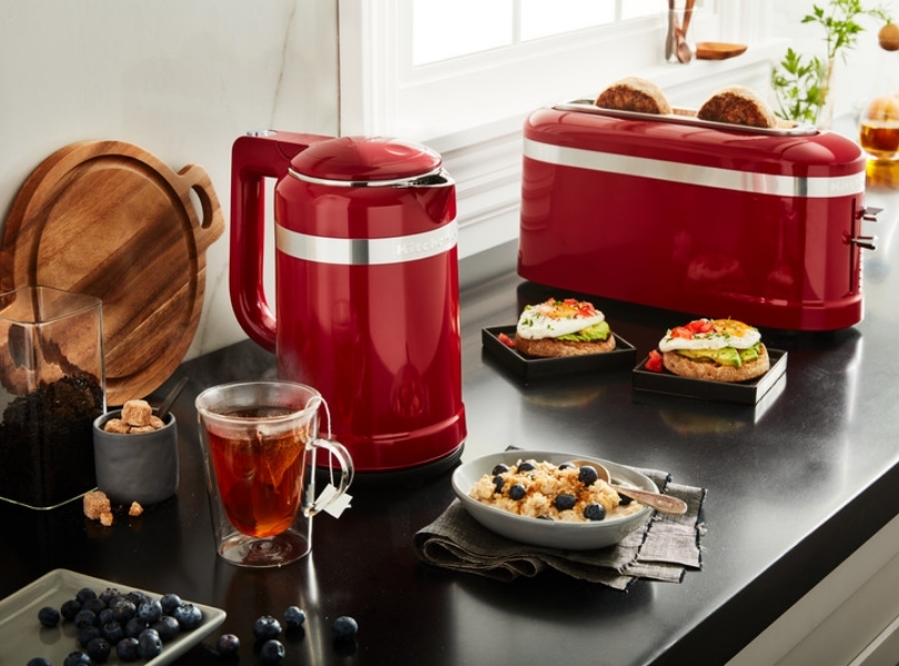 Red design electric kettle and toaster set