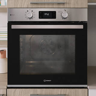 Built in Oven Indesit IFW 6340 BL UK IFW 6340 BL UK