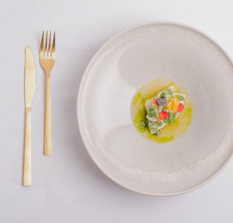 Filetto di branzino con salmoriglio