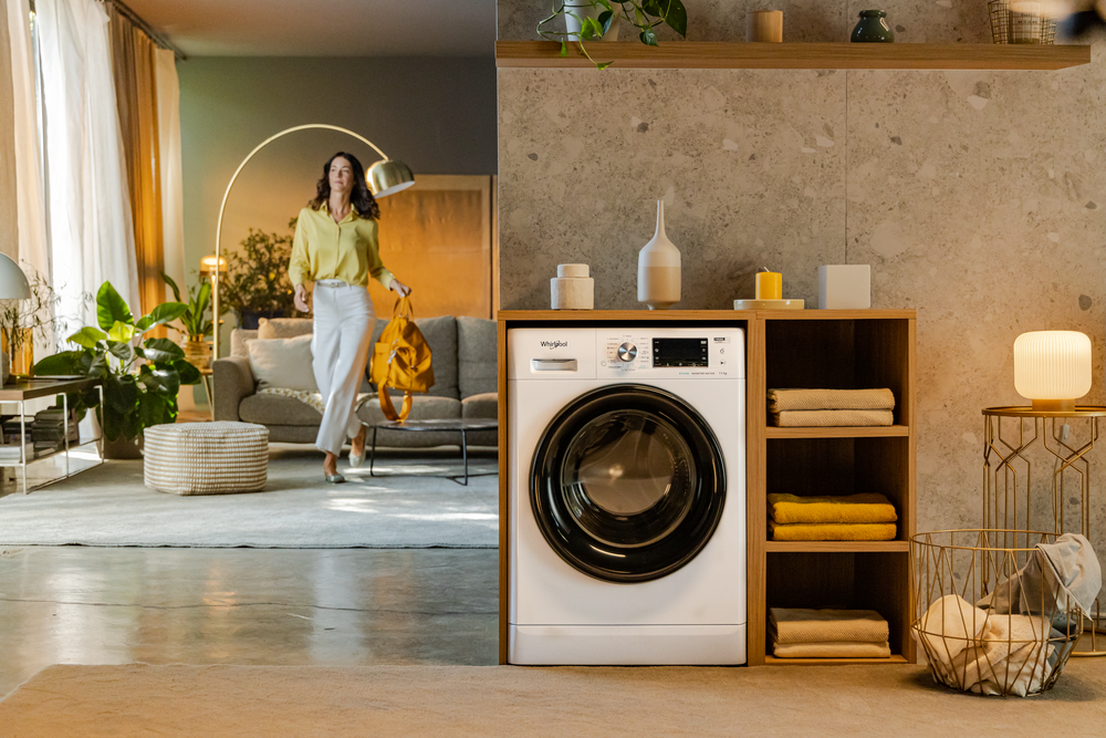 Mașina de spălat rufe Whirlpool FreshCare+ Steam