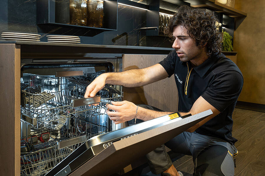 BUILT IN WASHER & DISHWASHER INSTALLATION