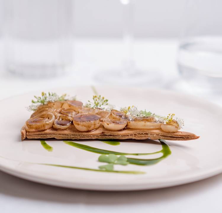 Tarte Tatin à l'oignon caramélisé