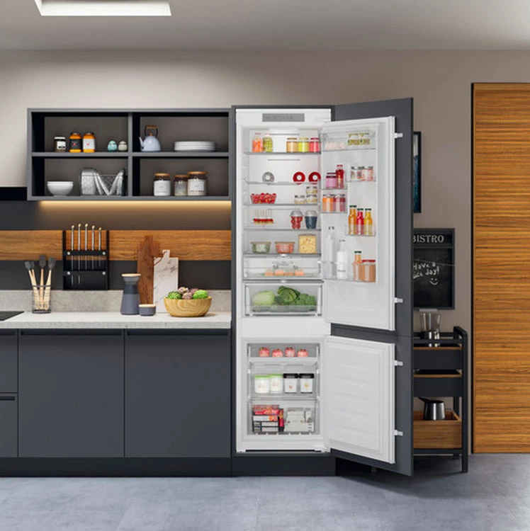 Hotpoint fridge freezer technology