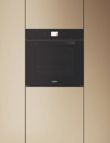 Нова вбудована шафа Whirlpool