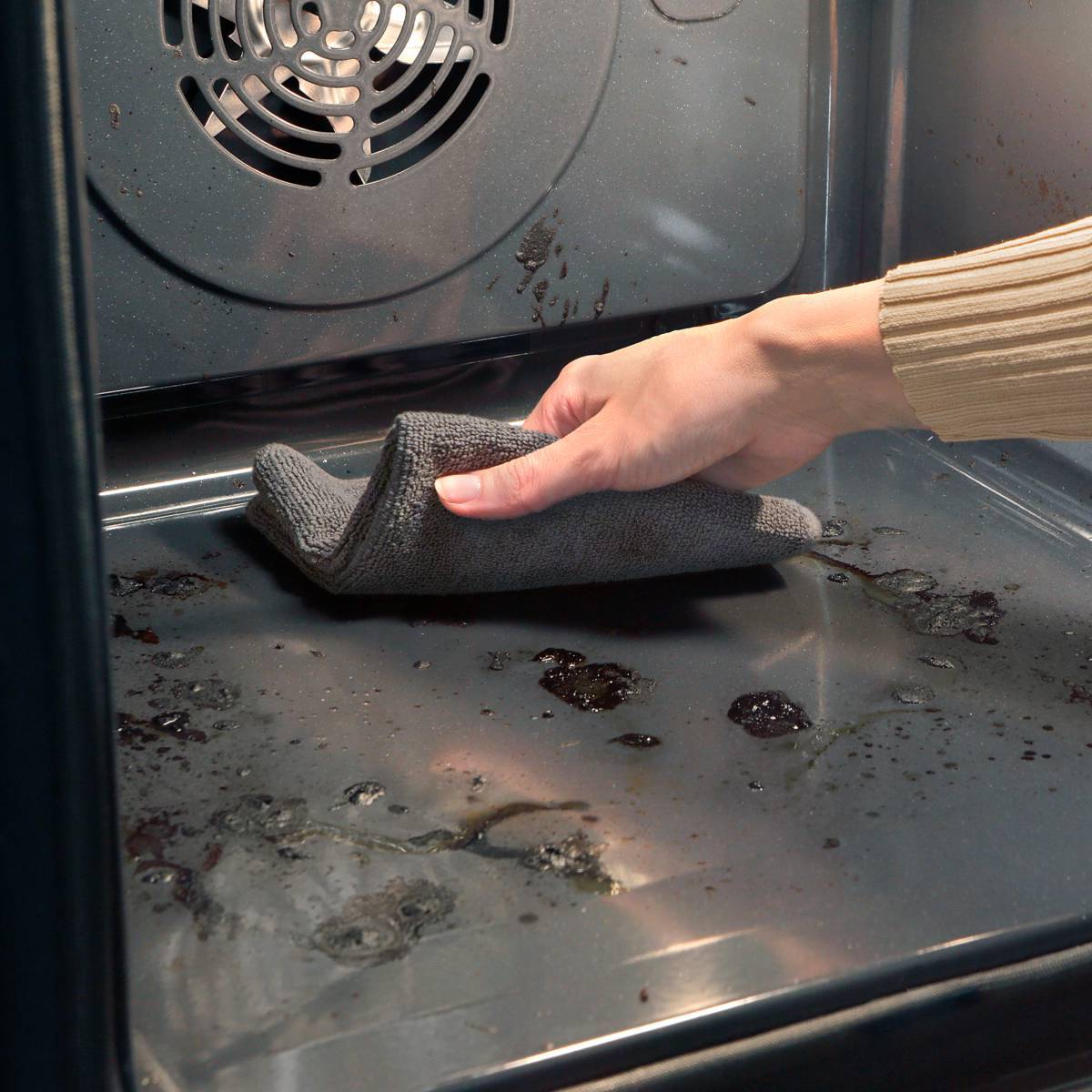 Deixe o tabuleiro do seu forno como novo sem muito esforço com esta dica de  limpeza - Notícias de hoje - IOL