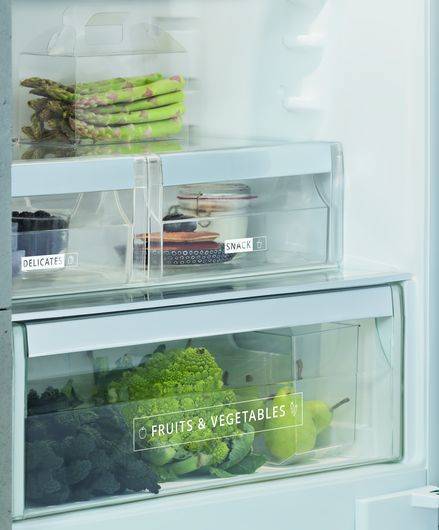 STOR GRØNNSAKSSKUFF MED FUKTIGHETSKONTROLL