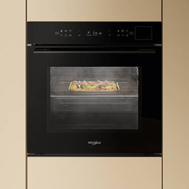 Four vapeur W7 Collection de Whirlpool avec fonction SteamSense