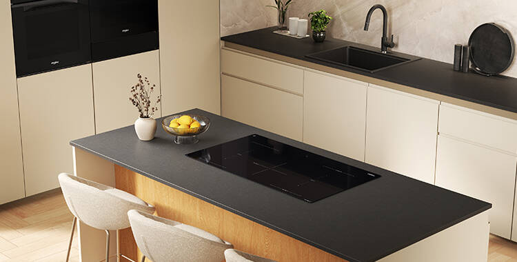 Taques de cuisson à induction W Collection avec HeatControl de Whirlpool