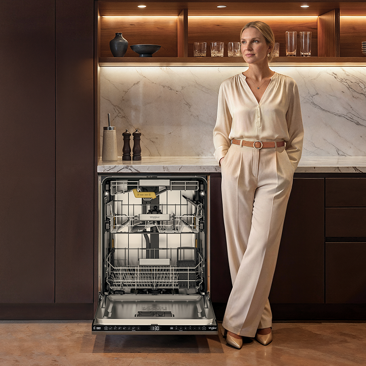 Vestavná myčka Whirlpool z řady MaxiSpace