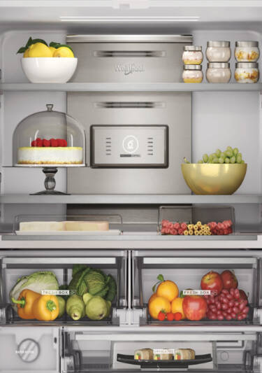 Wysuwana półka na półmiski i duże talerze