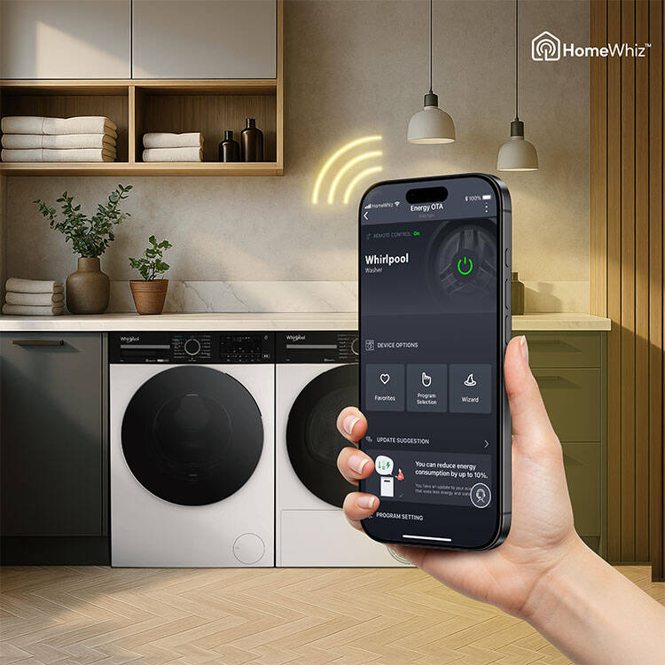 Machine à laver Whirlpool AdaptiveWash avec HomeWhiz