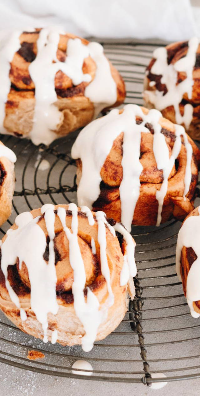 Cinnamon rolls KitchenAid UK